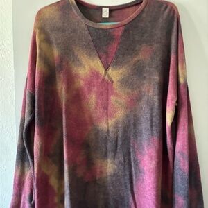 Tie-Dye Long Sleeve Shirt